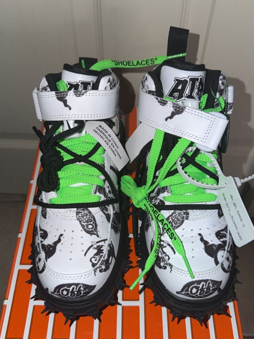 Off-White x Nike Air Force 1 Mid SP "Grim Reaper" Size 4